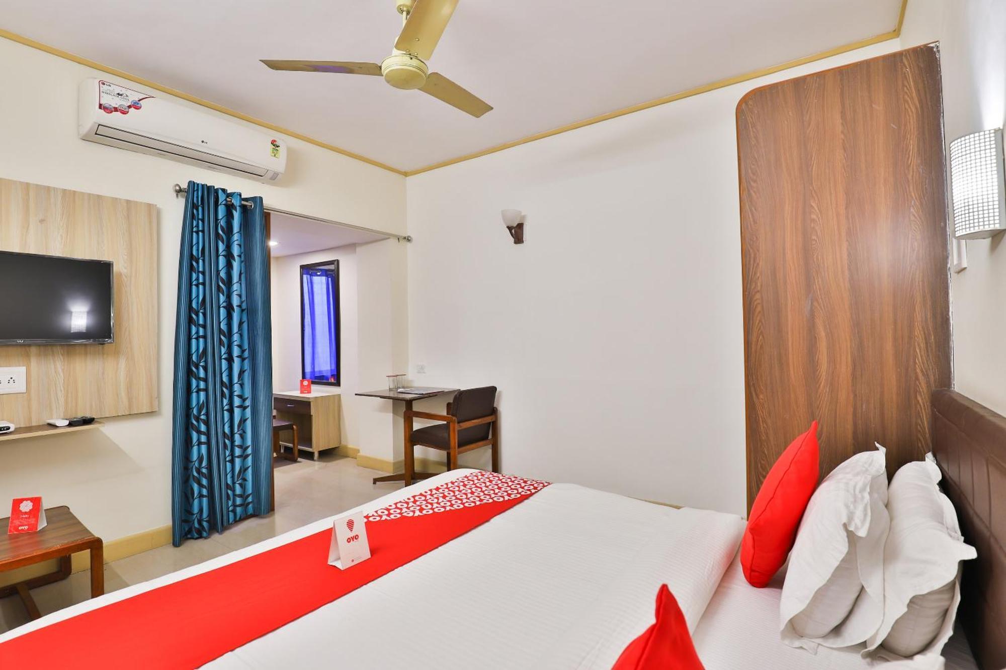 Hotel O Utsav Vadodara Exterior foto