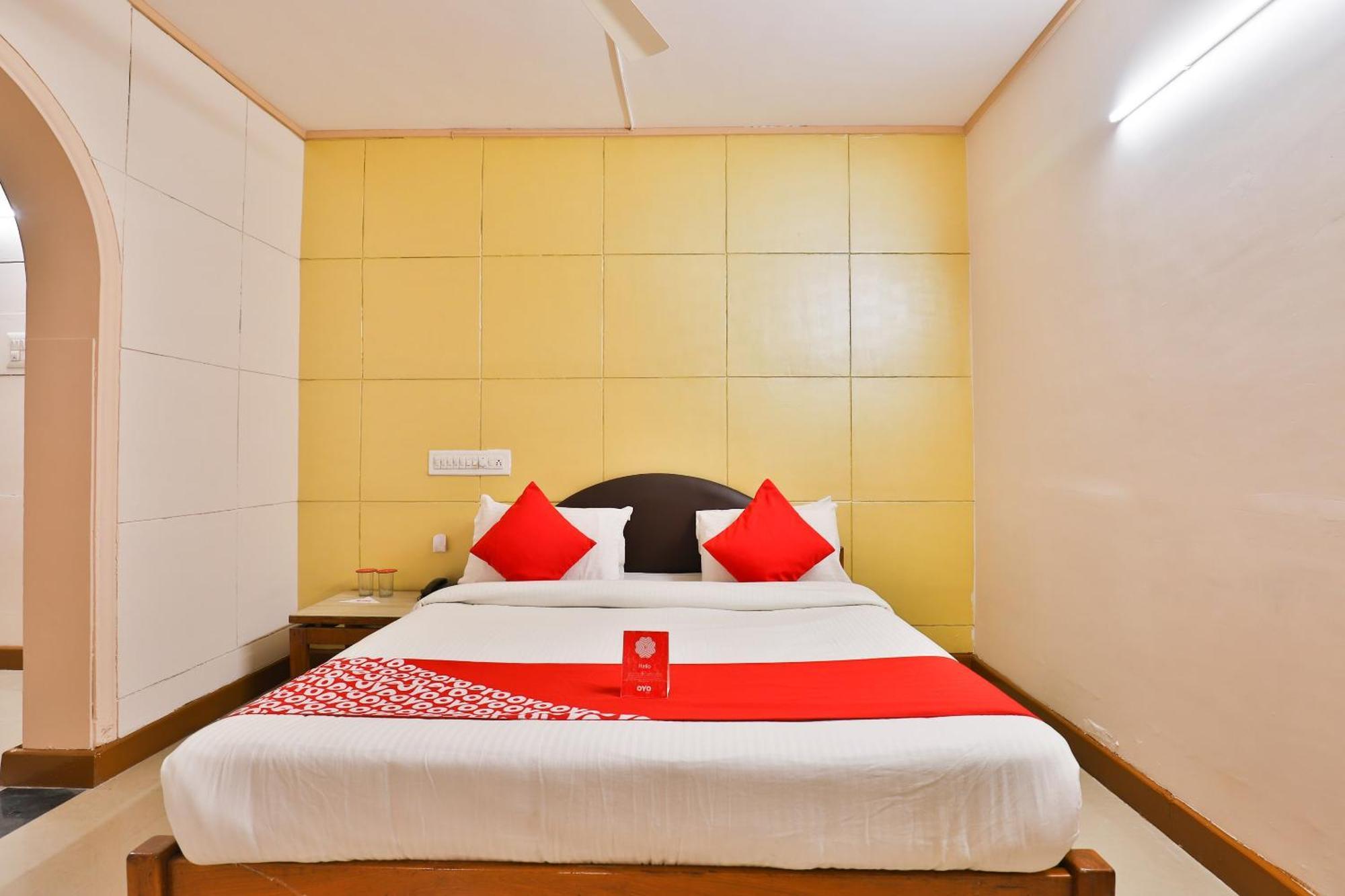 Hotel O Utsav Vadodara Exterior foto